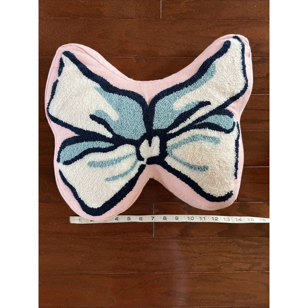 Karma pink bow